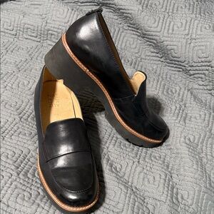 Naturalizer Black Leather Women's Loafers